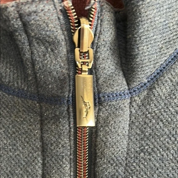 Tommy Bahama Flipshore Half-Zip Reversible Sweatshirt Navy/Burgundy - Picture 3 of 11